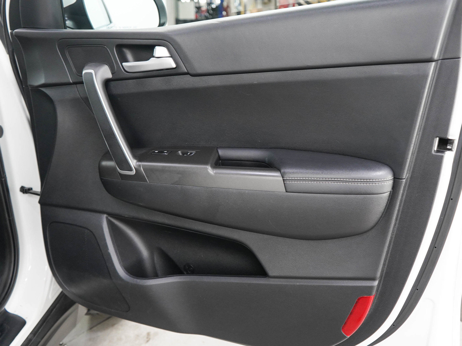 Used 2021 Kia Sportage LX AWD/4WD image 9