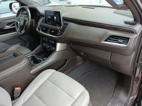 Certified 2021 Chevrolet Suburban Z71 AWD/4WD image 30