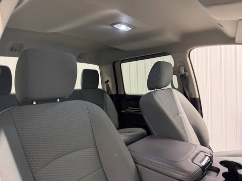Used 2019 RAM 1500 Express w/ Wheel & Sound Group AWD/4WD image 18