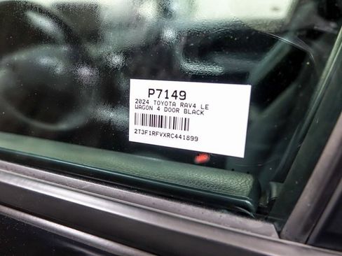 Certified 2024 Toyota RAV4 LE image 28