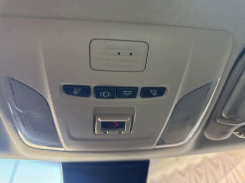 Used 2021 Toyota Corolla LE FWD image 24