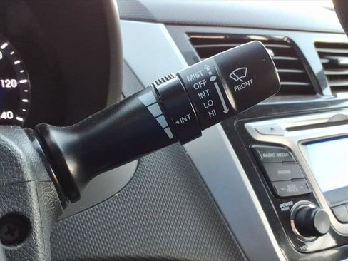 Used 2014 Hyundai Accent GLS w/ Option Group 2 image 19