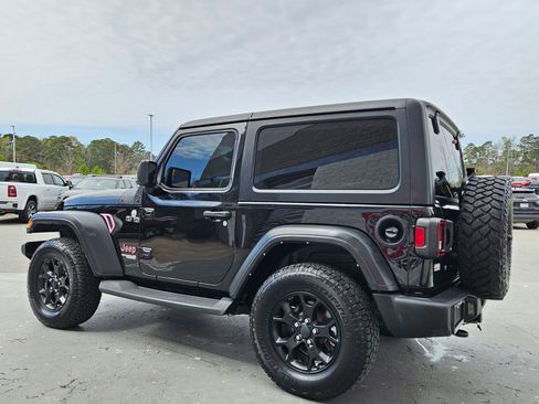Used 2021 Jeep Wrangler Sport image 5
