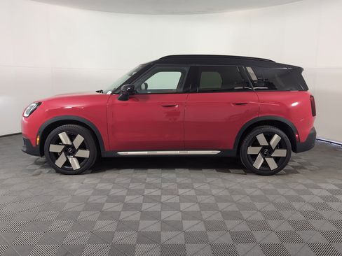 Certified 2025 MINI Cooper Countryman S image 2