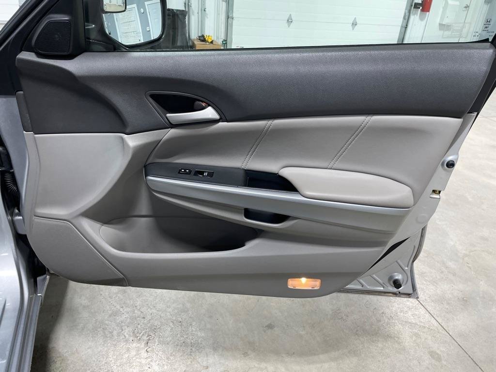 Used 2009 Honda Accord EX-L image 23