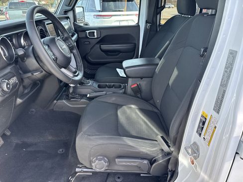 Used 2021 Jeep Wrangler Unlimited Sport image 5