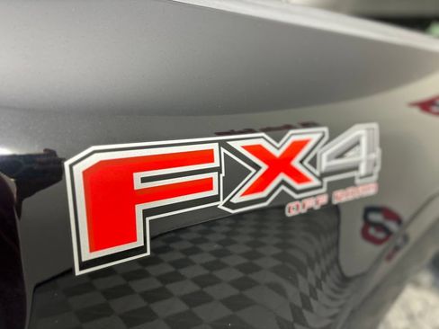 Used 2021 Ford F150 Lariat w/ Max Trailer Tow Package AWD/4WD image 11