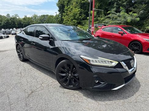 Used 2019 Nissan Maxima SR w/ Premium Package FWD image 2