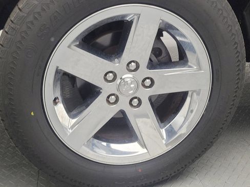 Used 2017 RAM 1500 Express image 31