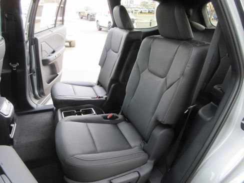 New 2025 Lexus TX 500h AWD image 20