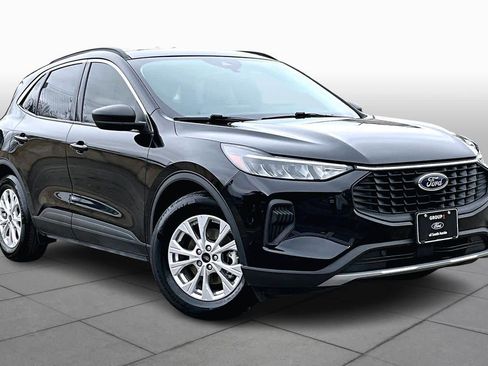 Certified 2023 Ford Escape Active image 3