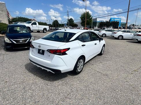 Used 2023 Nissan Versa S FWD image 22