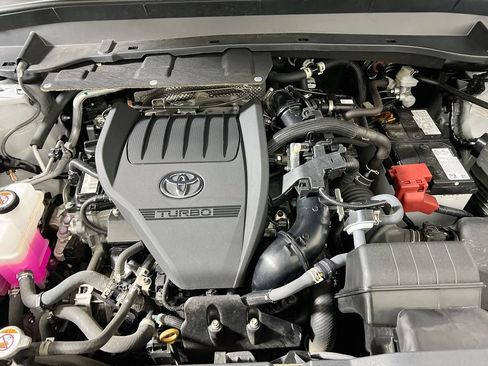 Certified 2024 Toyota Grand Highlander AWD image 26