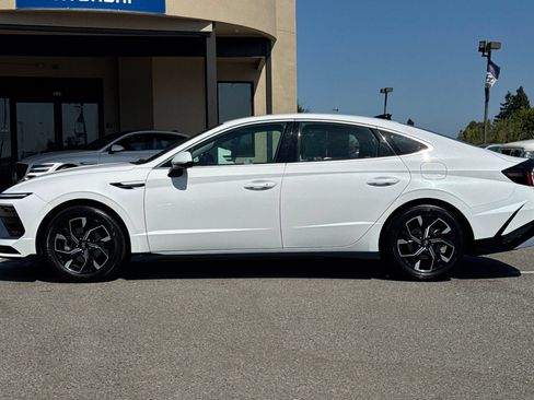Used 2025 Hyundai Sonata SEL FWD image 7
