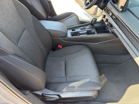 Certified 2025 Honda Accord SE image 28