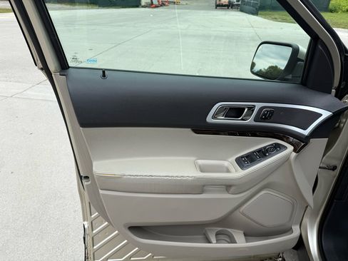 Used 2011 Ford Explorer Limited w/ 302A Rapid Spec Order Code image 17