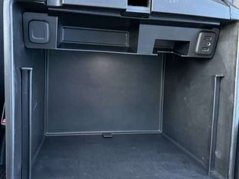 Used 2020 Chevrolet Tahoe LT image 30