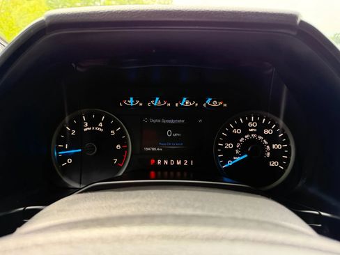 Used 2017 Ford F150 XLT w/ Equipment Group 302A Luxury AWD/4WD image 15