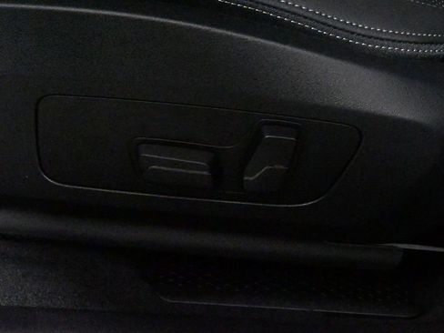 Certified 2025 BMW X2 xDrive28i w/ Technology Package image 28