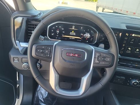 New 2026 GMC Sierra 1500 SLT w/ SLT Convenience Package RWD image 38