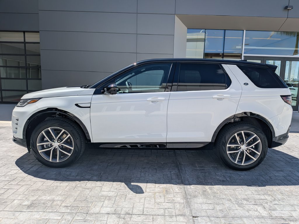 New 2026 Land Rover Discovery Sport Landmark AWD/4WD image 3