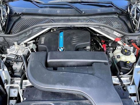 Used 2018 BMW X5 xDrive40e image 11