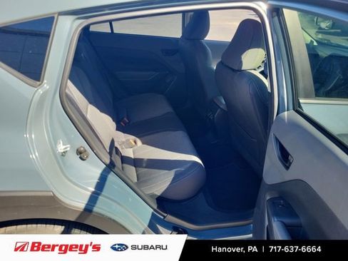 Used 2024 Subaru Crosstrek 2.0i Premium image 10