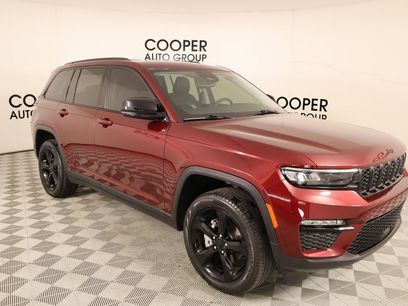 Used 2024 Jeep Grand Cherokee Limited w/ Black Appearance Package