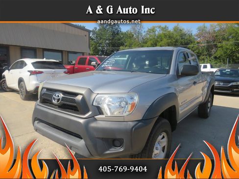 Used 2015 Toyota Tacoma PreRunner image 1