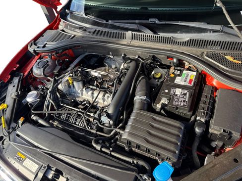 Used 2020 Volkswagen Jetta SE w/ SE Cold Weather Package image 13