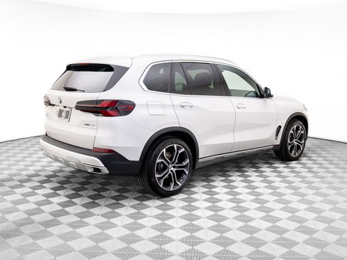 New 2026 BMW X5 xDrive40i w/ Climate Comfort Package AWD/4WD image 6