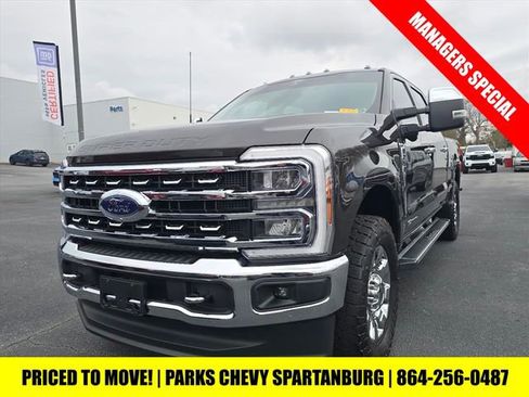 Used 2024 Ford F250 Lariat w/ Chrome Package image 10