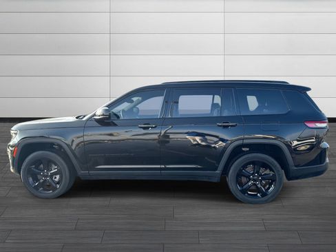 Used 2023 Jeep Grand Cherokee L Laredo AWD/4WD image 7