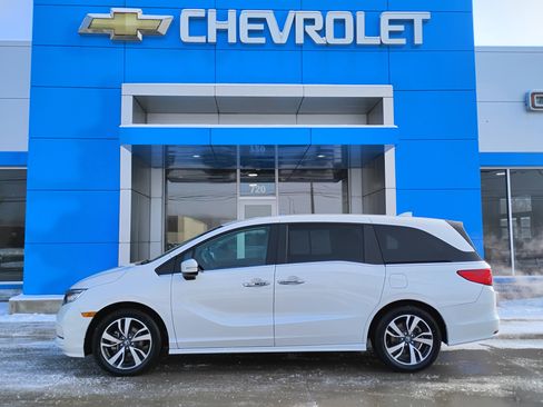 Used 2024 Honda Odyssey Touring image 32