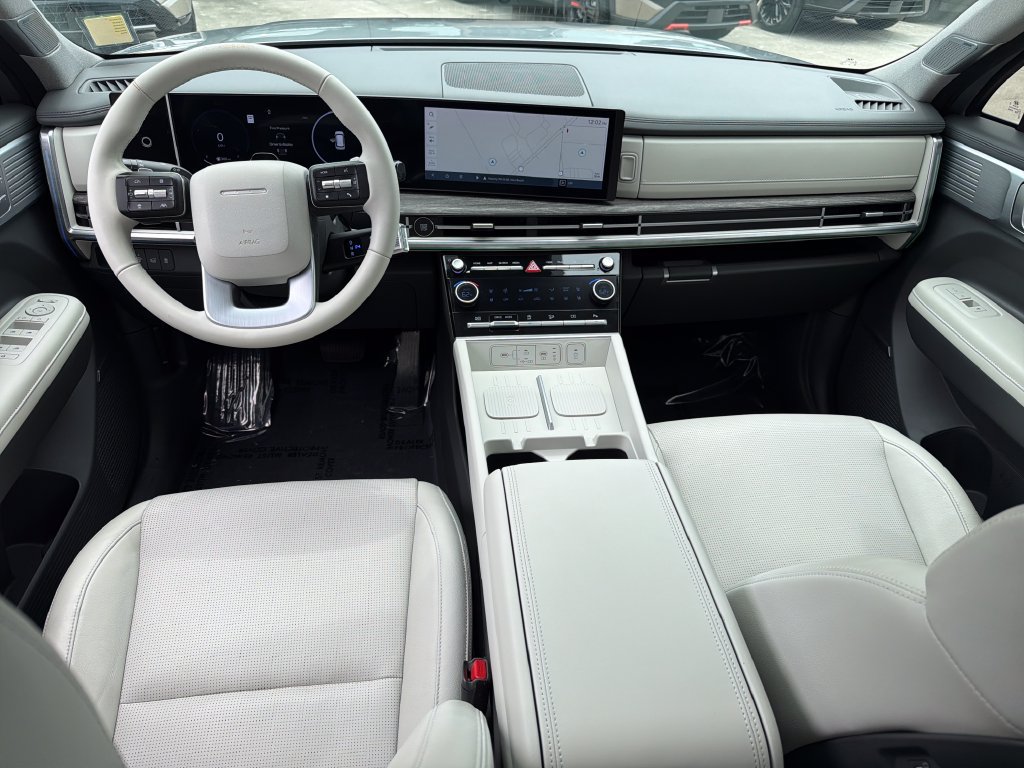 Used 2024 Hyundai Santa Fe Limited FWD image 14