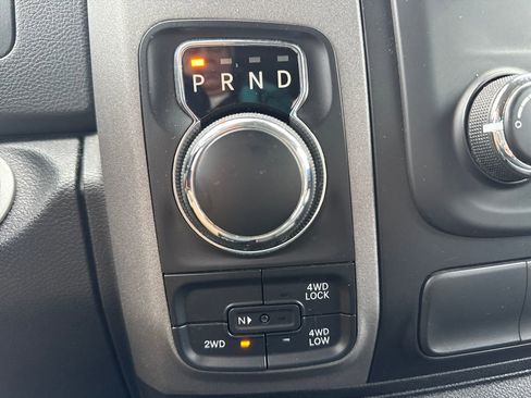 Used 2017 RAM 1500 Express image 22