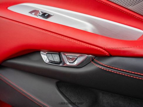 Used 2021 Chevrolet Corvette Stingray Convertible 3LT Z51 w/ Z51 Performance Package image 43