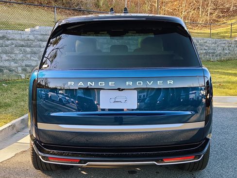 New 2025 Land Rover Range Rover SE image 7