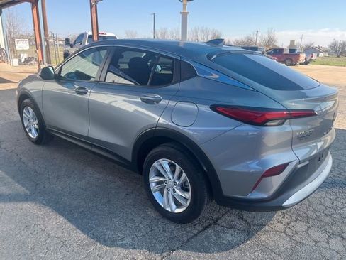 Used 2024 Buick Envista Preferred w/ Convenience I Package image 6