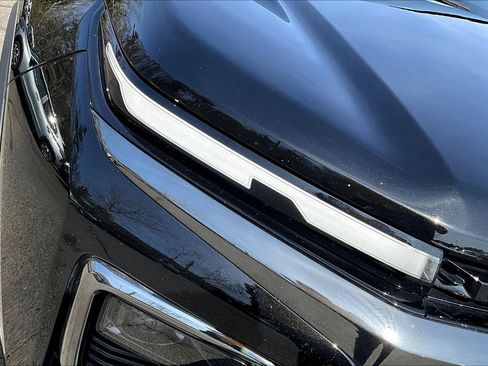 Used 2024 Chevrolet Traverse Z71 w/ LPO, Floor Liner Package image 23