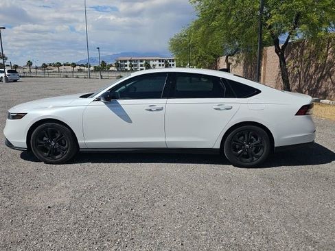 Used 2025 Honda Accord SE image 6