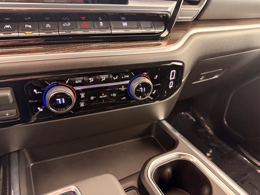 New 2026 Chevrolet Silverado 1500 RST w/ Redline Edition AWD/4WD image 41