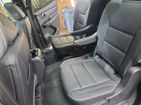 New 2026 Buick Enclave Sport Touring w/ Power Package AWD/4WD image 17