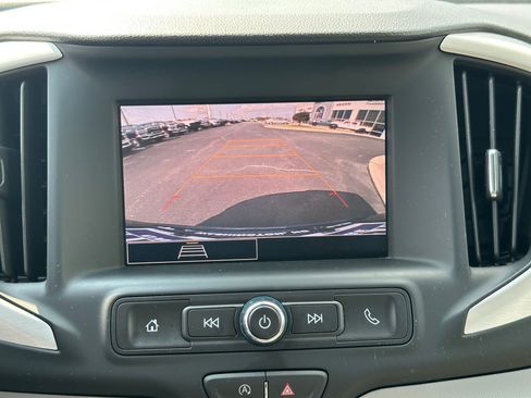 Used 2024 GMC Terrain SLE w/ Driver Convenience Package AWD/4WD image 15
