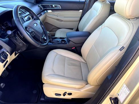 Used 2017 Ford Explorer Limited w/ Equipment Group 301A image 12