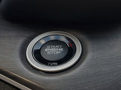 Used 2023 Jeep Grand Cherokee 4WD 4xe image 13