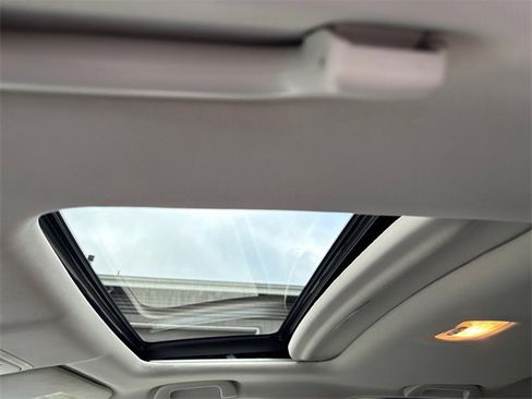 Used 2015 Honda CR-V EX image 18