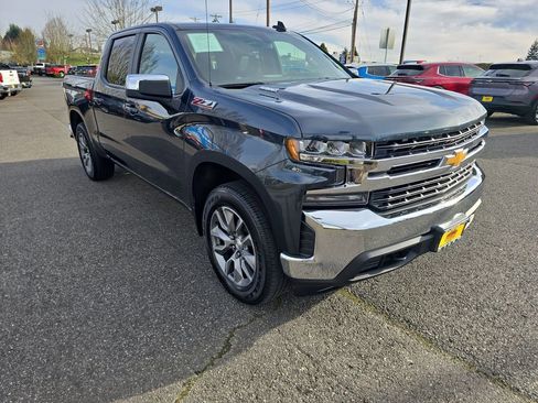 Certified 2020 Chevrolet Silverado 1500 LT w/ True North Edition image 8
