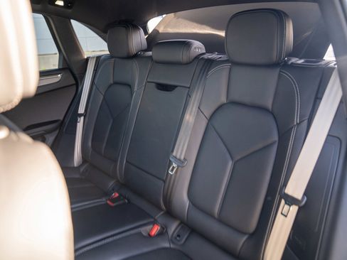 New 2026 Porsche Macan AWD/4WD image 24