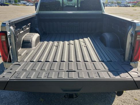 New 2026 GMC Sierra 2500 Denali w/ Max Trailering Package AWD/4WD image 16